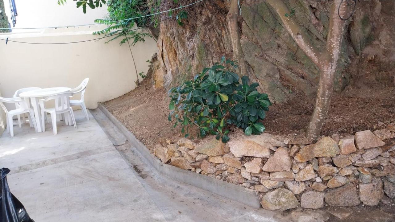 Appartamento Aquamarine Sant Feliu En La Playa Con Patio Sant Feliu de Guíxols Esterno foto